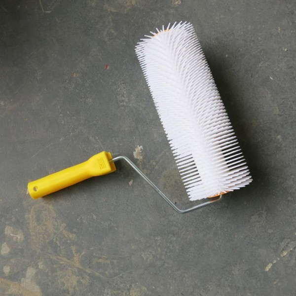 Rodillo de 25 cm con púas semuflexibles para aplicar Epoxi.