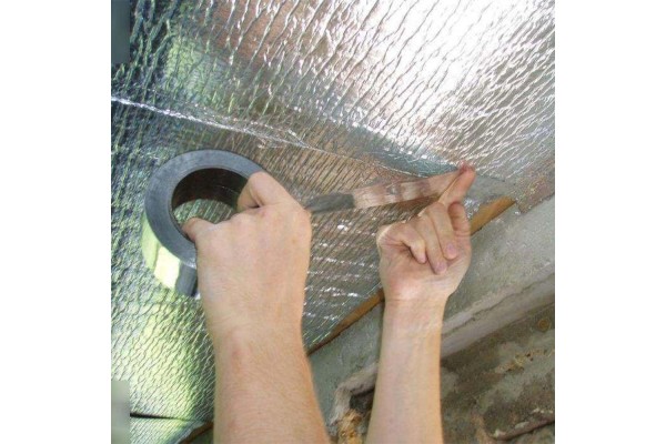 Cinta de aluminio para solapes de aislamiento térmico reflexivo