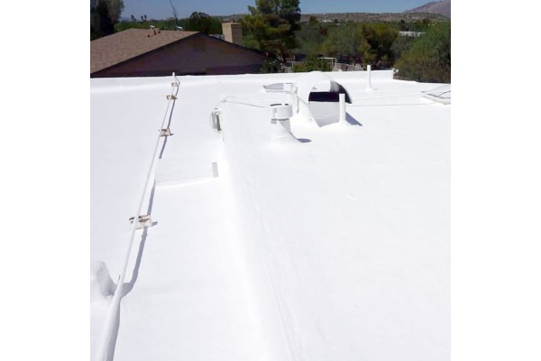 Impermeabilización de terraza con Pintura de Caucho Suprem color blanco