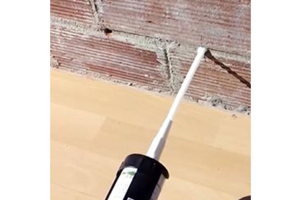 Utilización de Pistola de Calafateo para la aplicación de Creamsilam