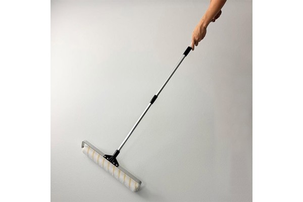 Rodillo de pelo corto y portarodillo para acabados lisos y finos en suelos