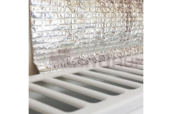 Aislante térmico con burbujas para evitar pérdidas de calor de radiadores