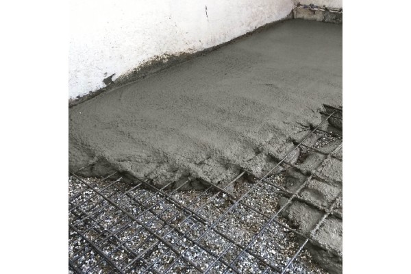 Látex de agarre e impermeabilizante para morteros y revoques de cal - Idroless (10kg)