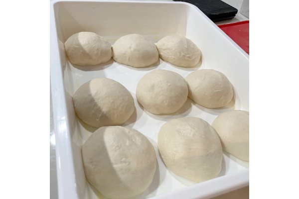Bandeja blanca uso alimentario para pizzerías, panaderías, pastelerías...