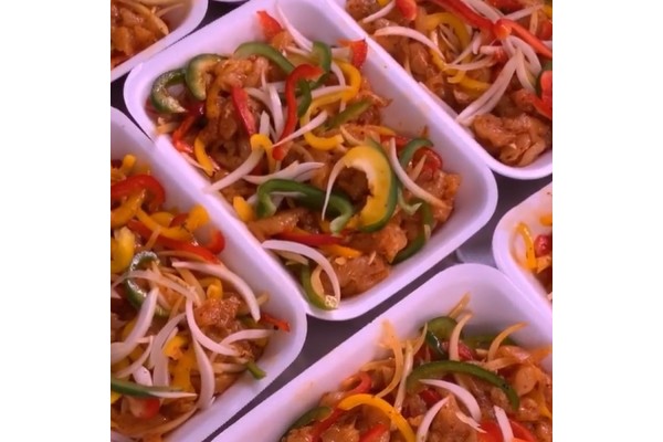 Bandeja blanca sin BPA's para uso alimentario en carnicerías