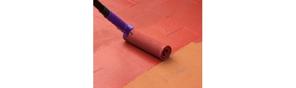 Protege y trata los suelos con la pintura para suelos de antihumedades