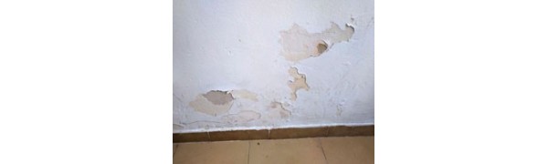 Repara las humedades capilares en muros y paredes para siempre aplicando poderosas barreras impermeabilizantes