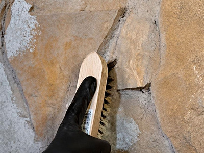 Fijador para piedra o ladrillo que se deshace