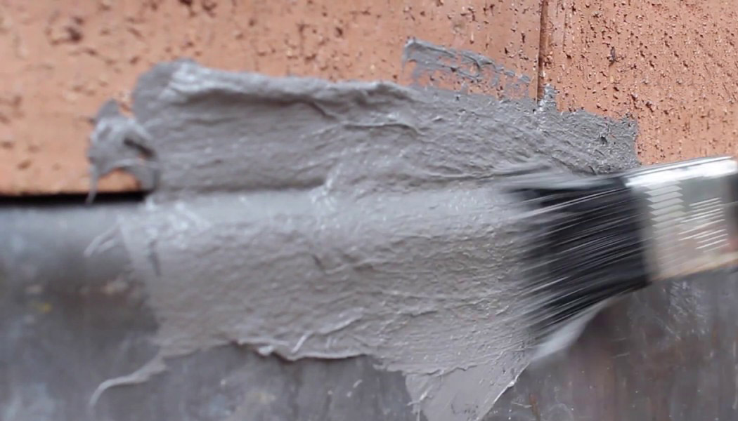 Pintura impermeabilizante y selladora para filtraciones y goteras