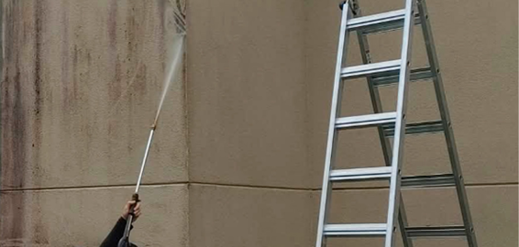 Preparación y limpieza de fachada para aplicar la pintura térmica anticalor de Antihumedades