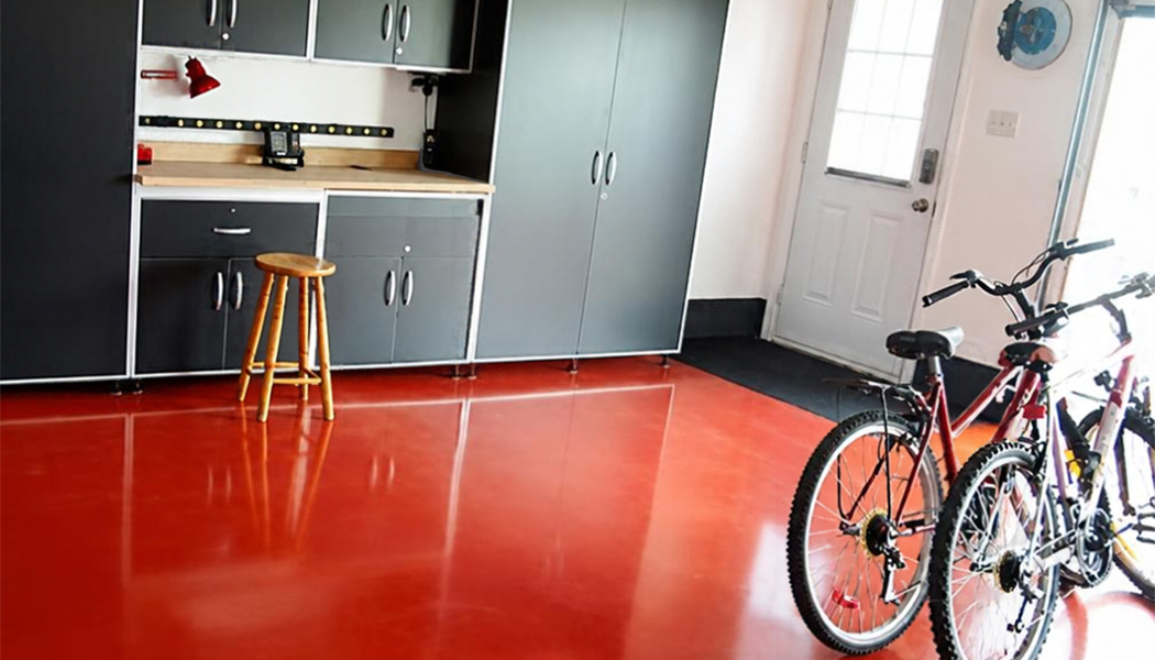 suelo interior con pintura de poliuretano roja